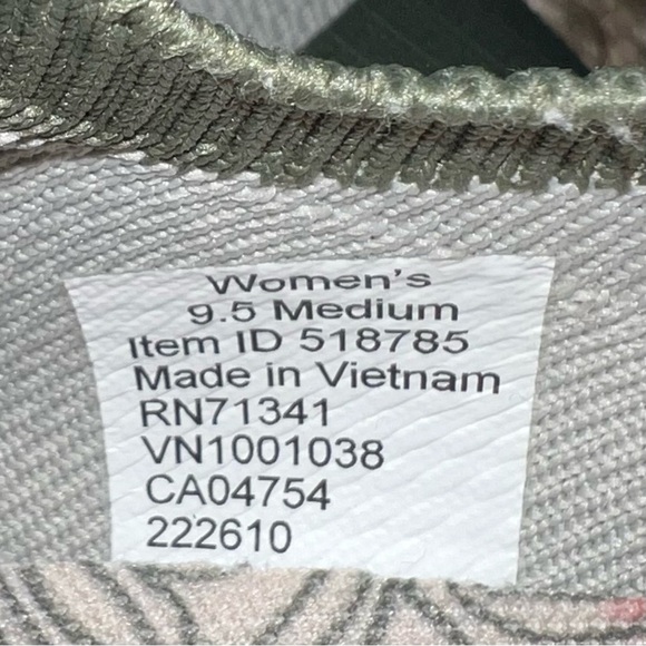 L.L. Bean Dirigo BeBound Slip On Sneakers - Picture 10 of 10